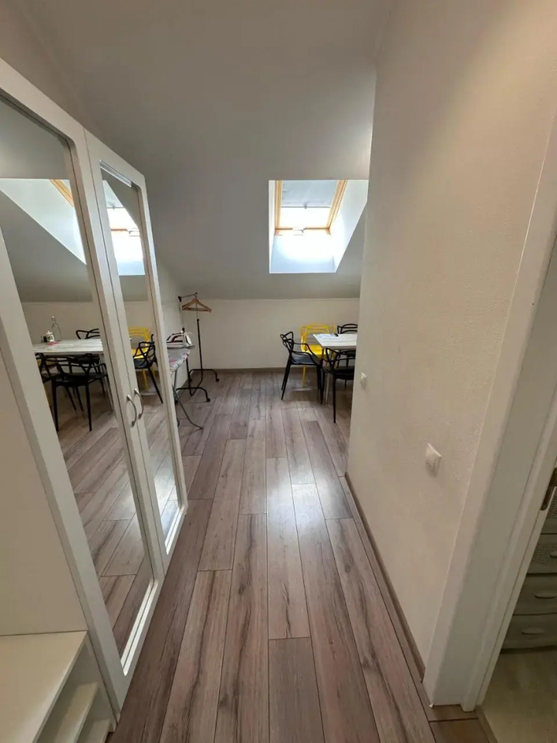 Stone City Apartment in Park Zone