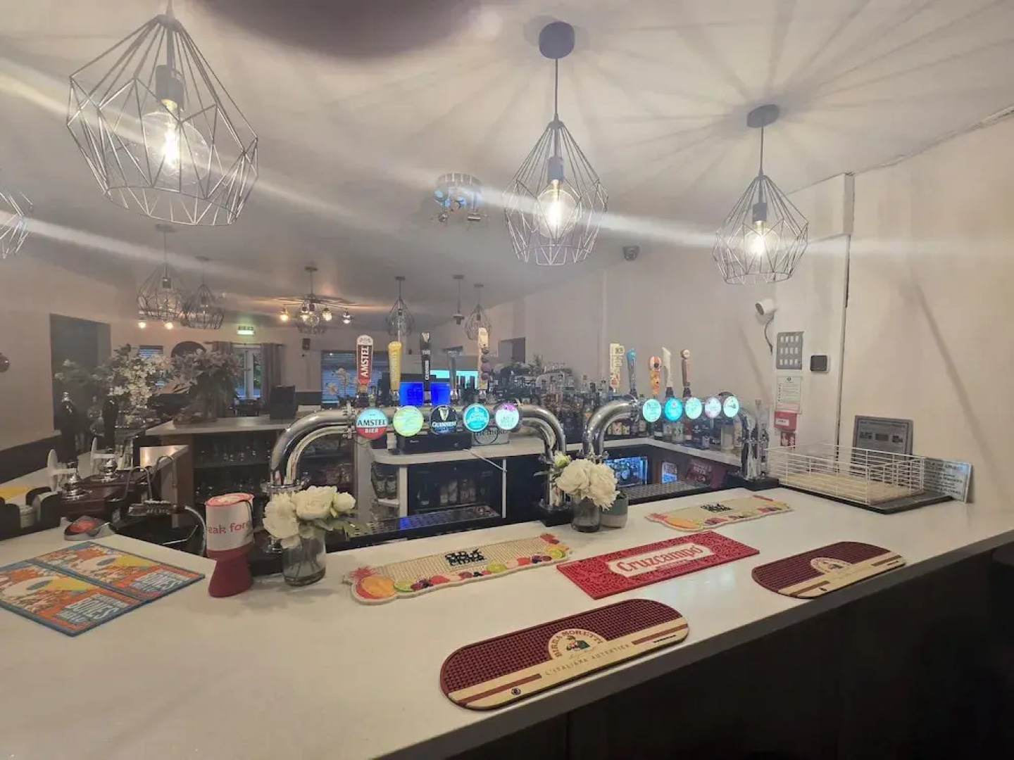 The Little Crown Inn