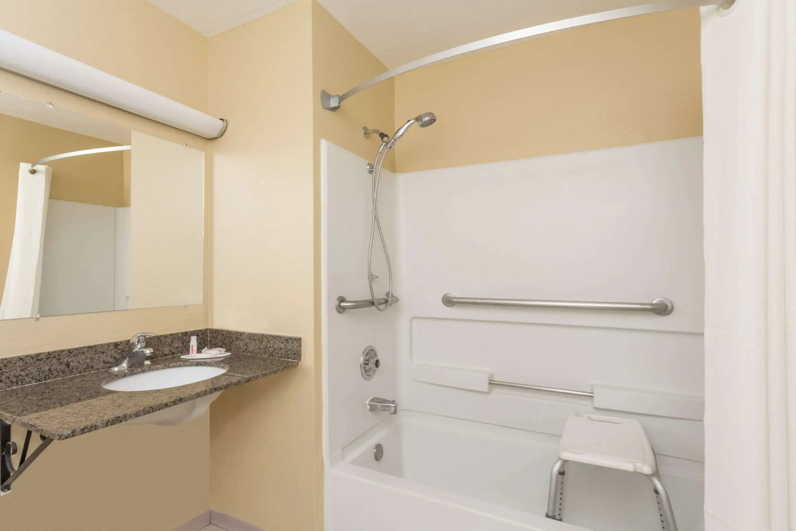 Super 8 by Wyndham Nephi