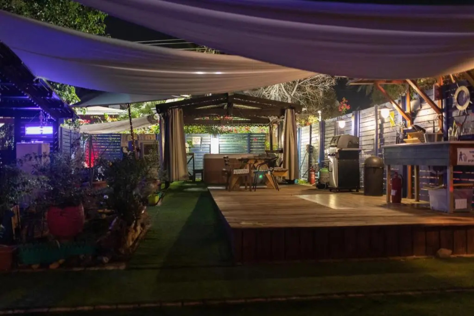 Libi Bamidbar By The Dead Sea