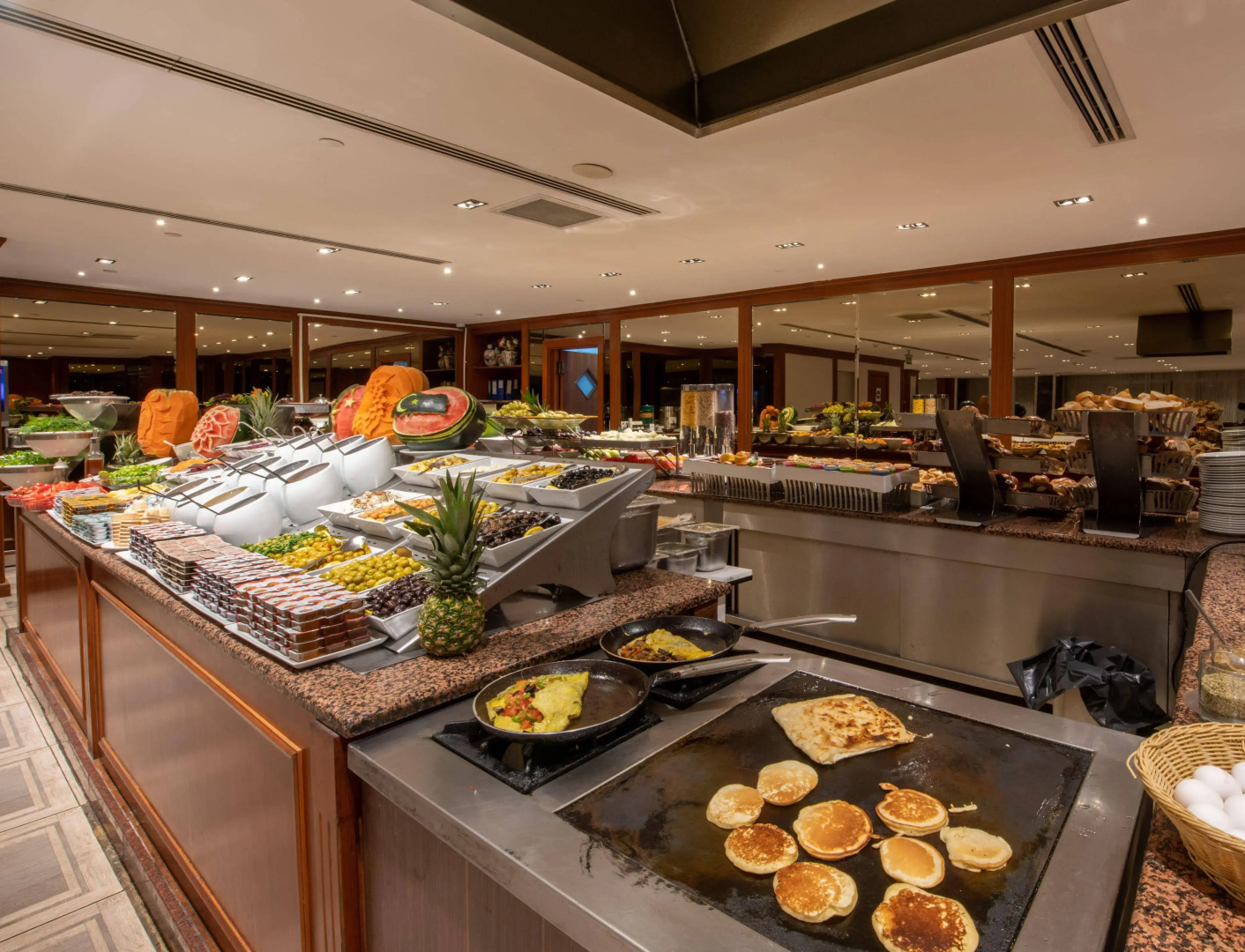 Nova Plaza Crystal Hotel