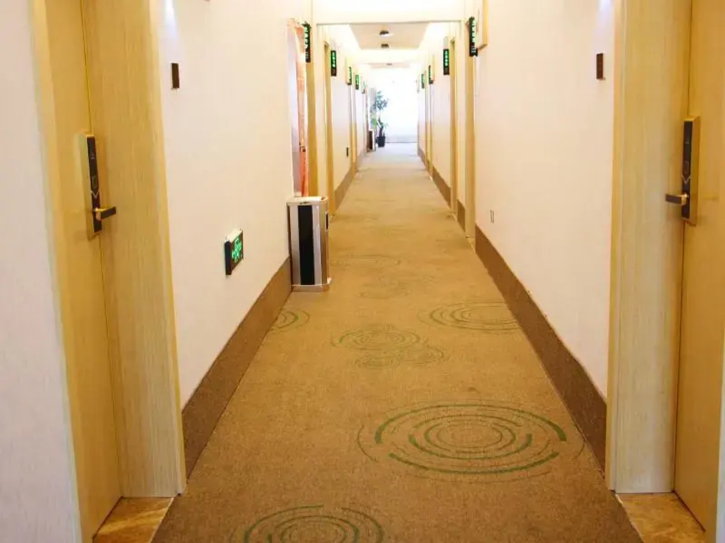 Greentree Inn Hainan Tibetan Autonomous Prefecture