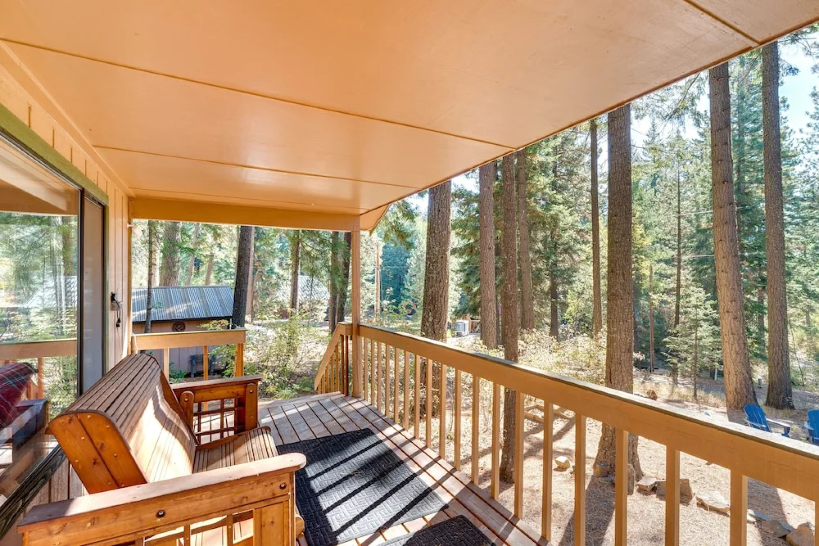 Ronald Cabin w/ Private Deck: Near Cle Elum Lake!