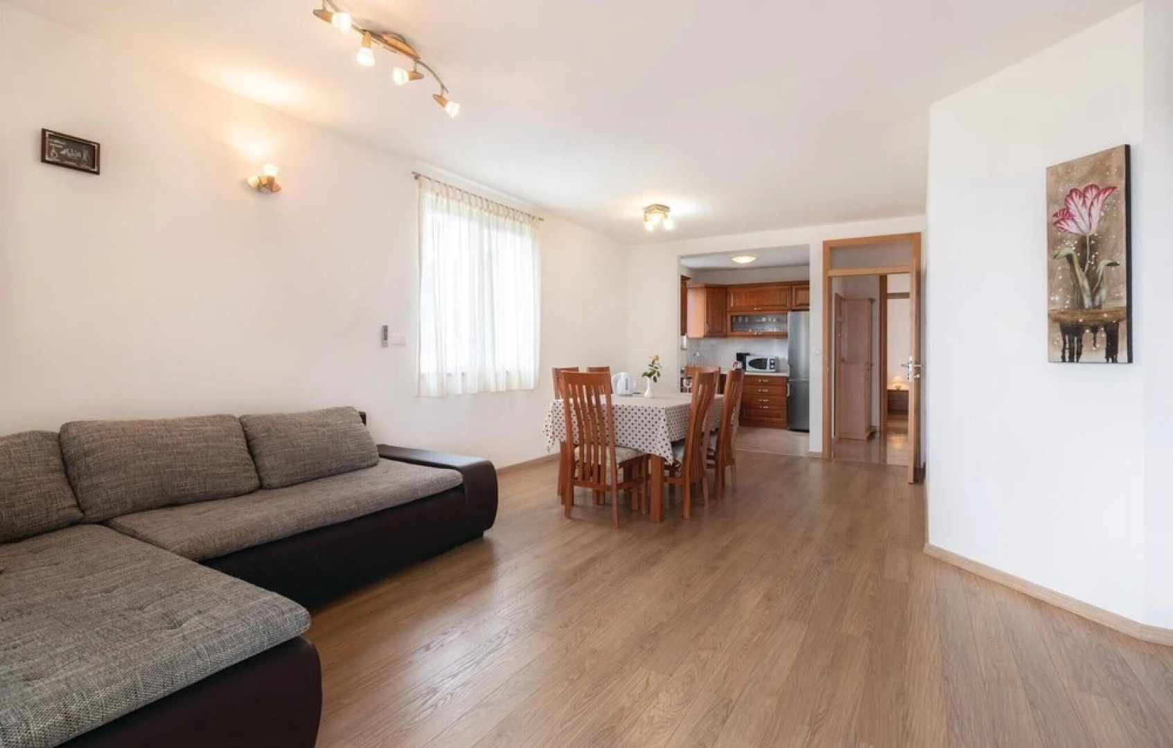 Amazing Home in Zdrelac With Wifi and 6 Bedrooms