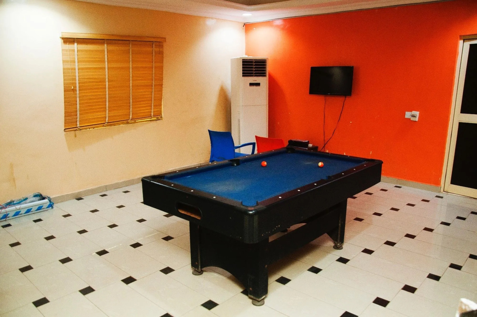 Sugarland Hotel & Suites