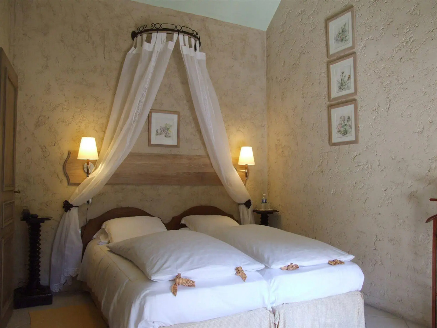 Le Petit Coq Aux Champs