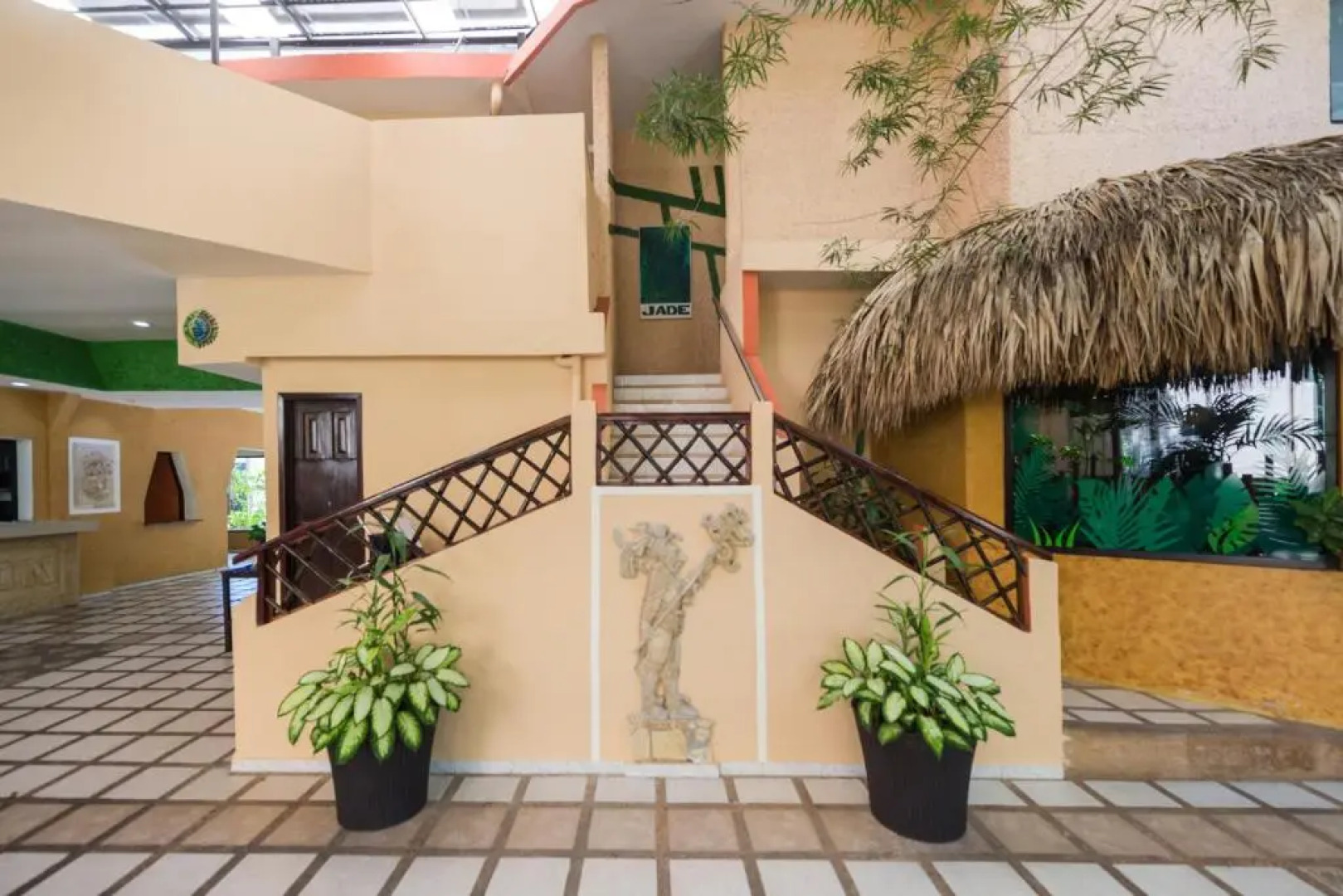 Maya Tulipanes Express