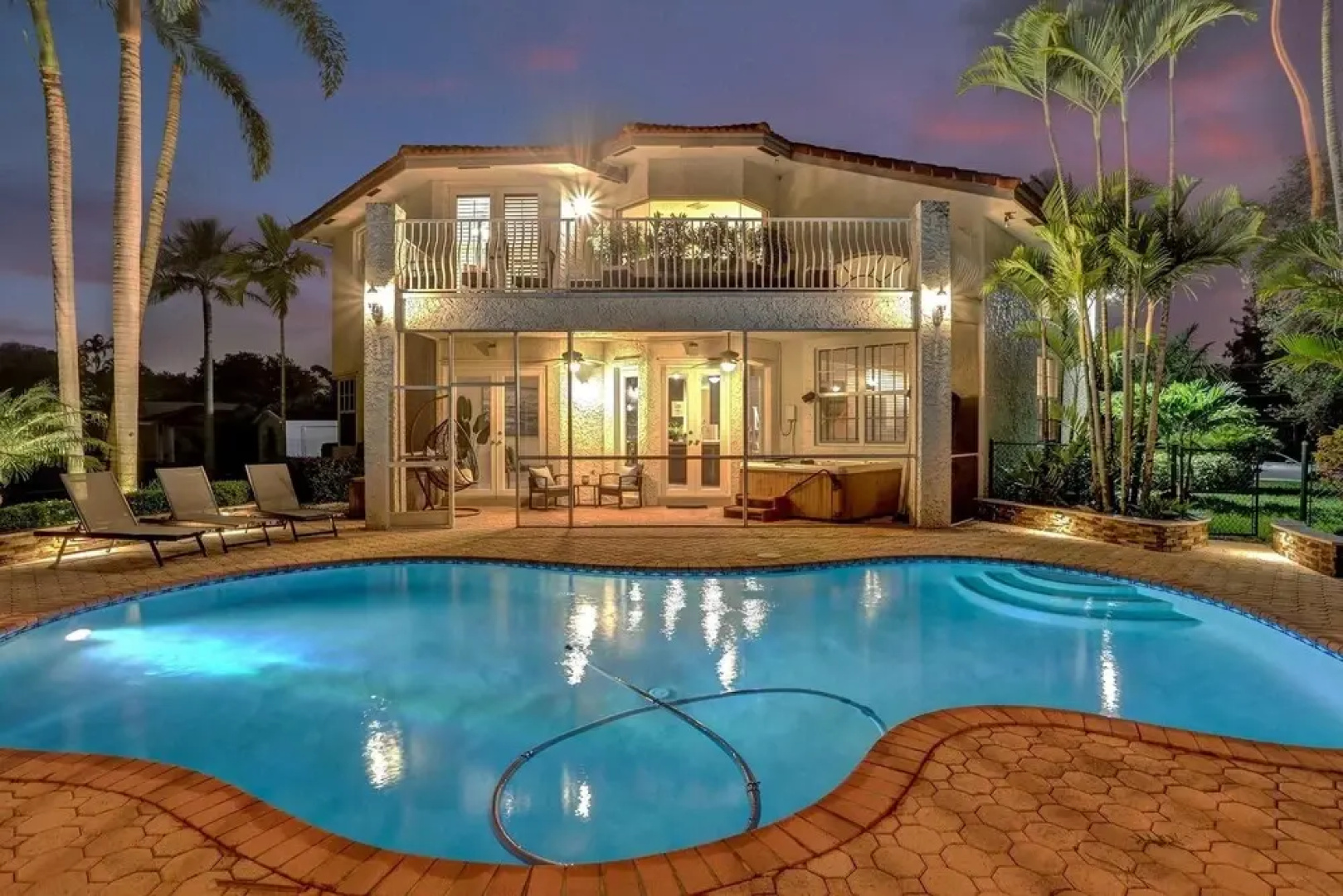 Casa Mila 7BR with Private Heated POOL