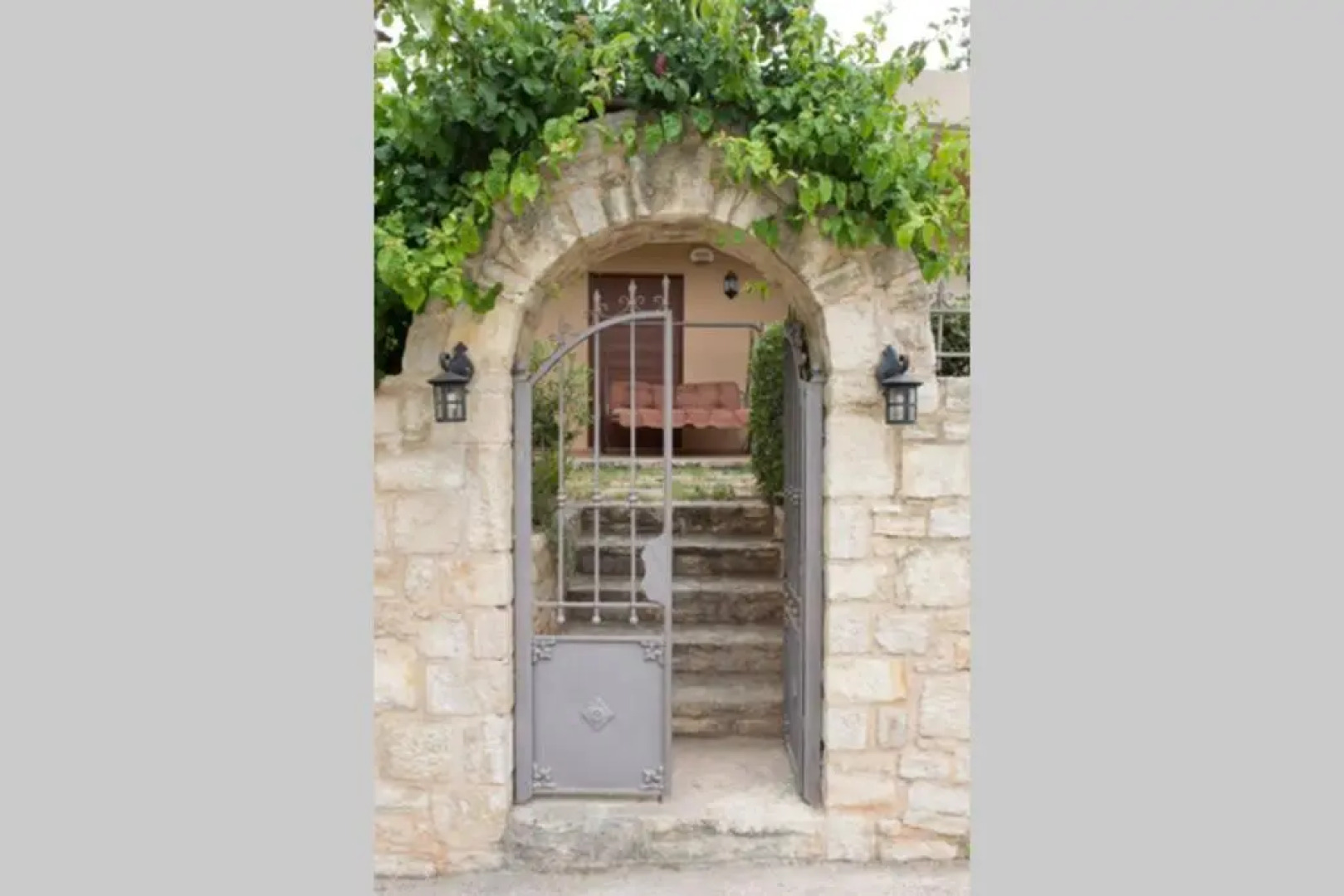 Heraklion Comfy House with Mountain View