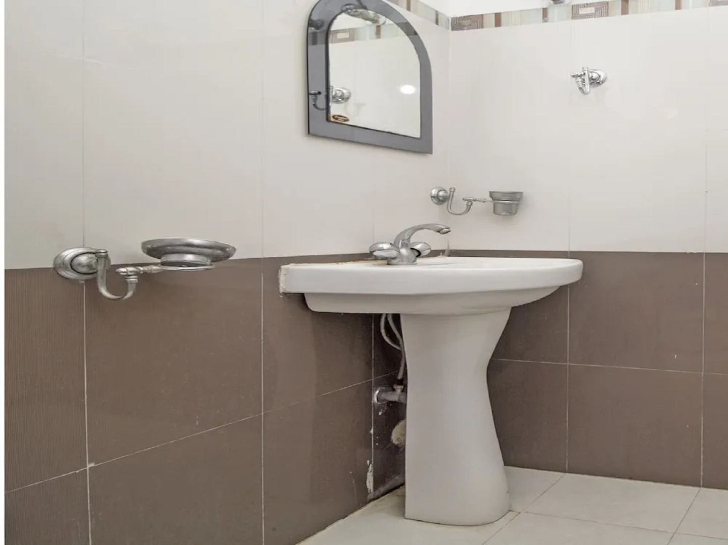 Hotel Nandanik Palace by OYO Rooms