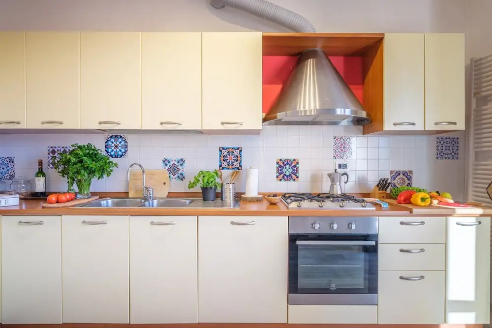 La Luna nel Lago Lake View Garden