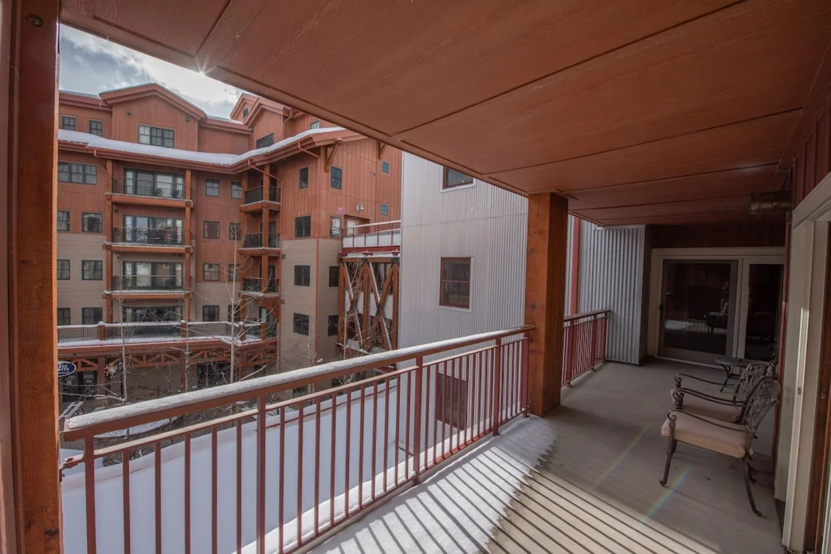 Spacious 2 Bedroom Unit In Mountaineer Square Condo - No Cleaning Fee! by RedAwning