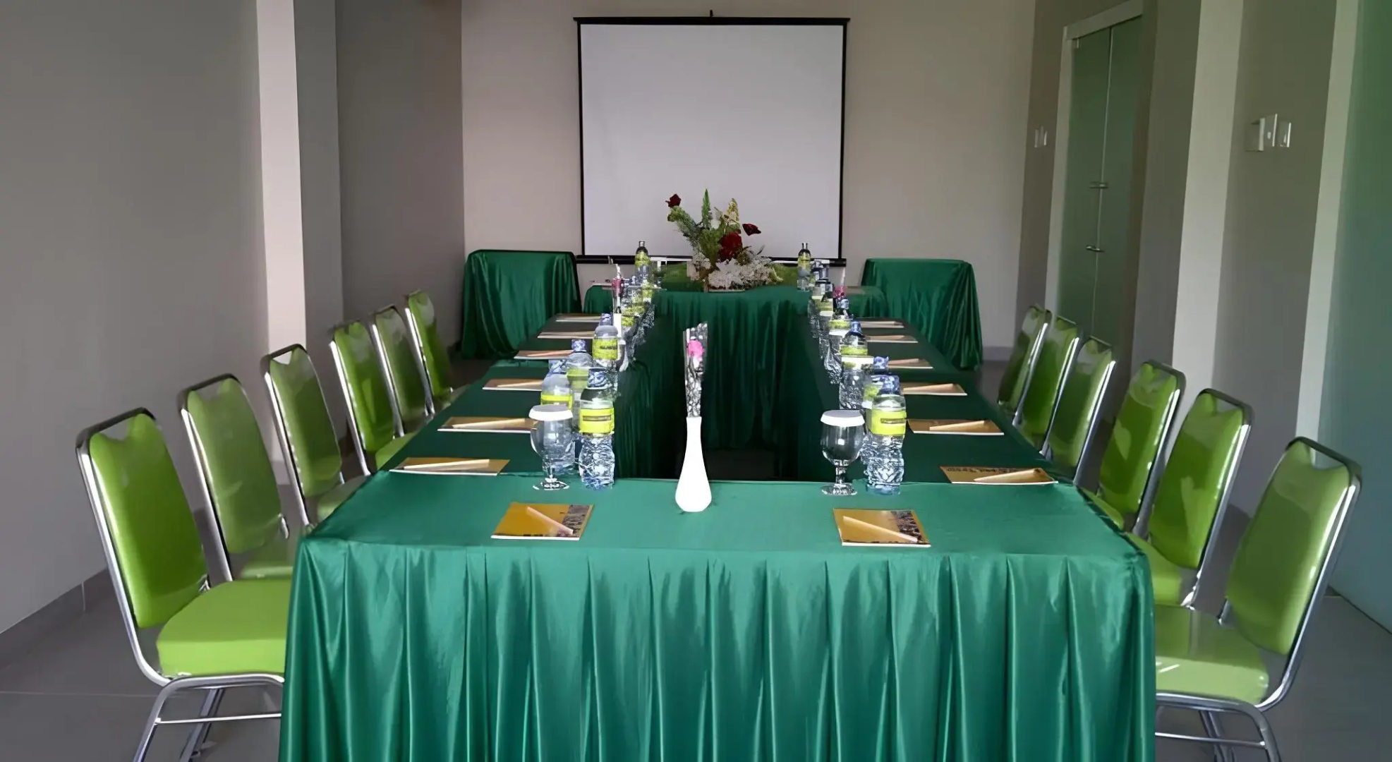MaxOneHotels at Vivo Palembang
