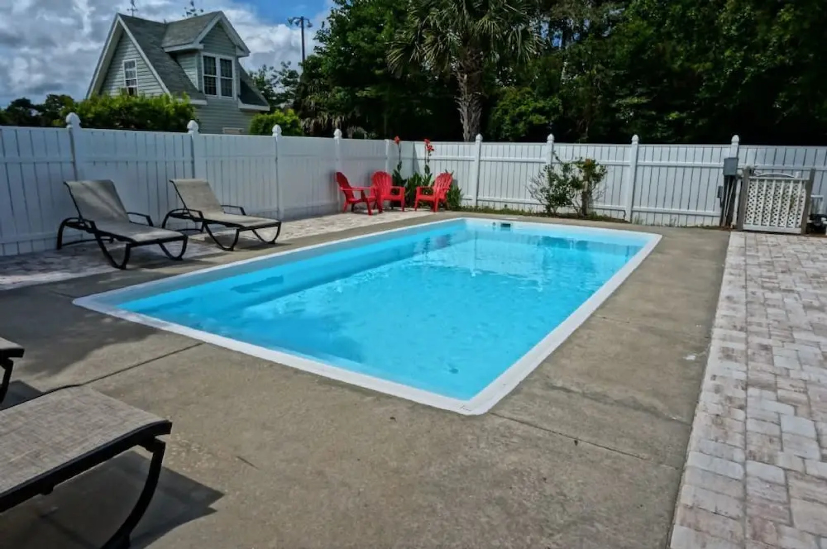 The Last Edition 5 Bedrooms 4.5 Bathrooms Home