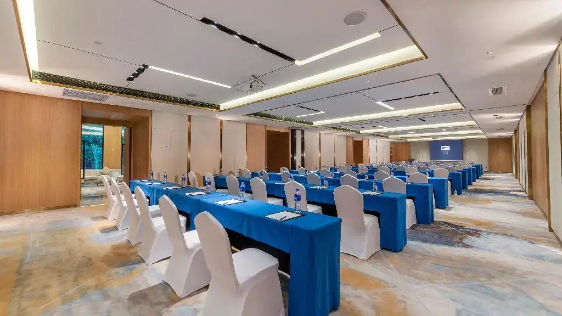 Holiday Inn Express E'Mei Qiliping by IHG