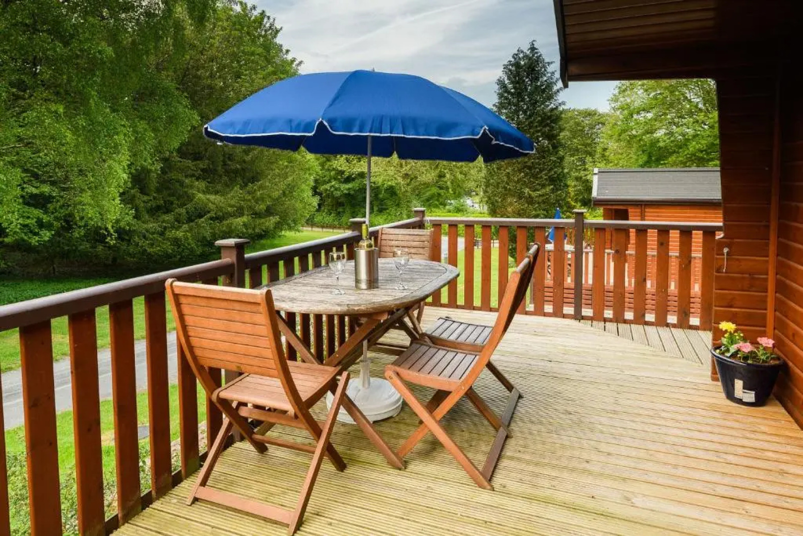 Woodlands Hotel & Pine Lodges