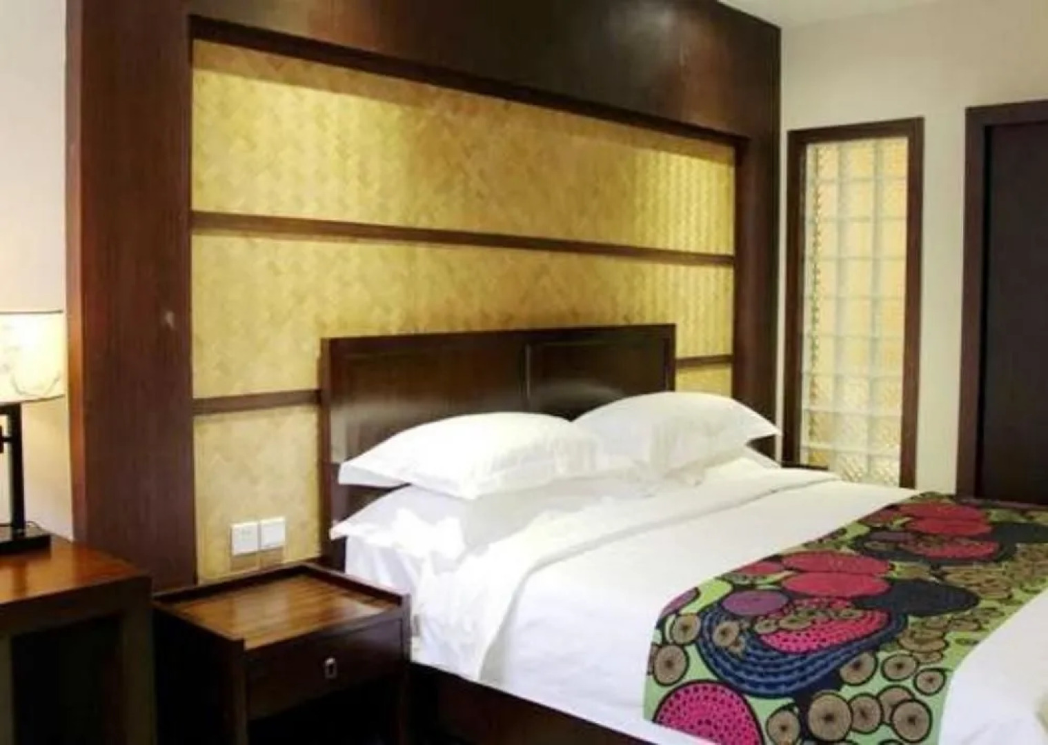 Guoyu Hotspring Holiday Hotel