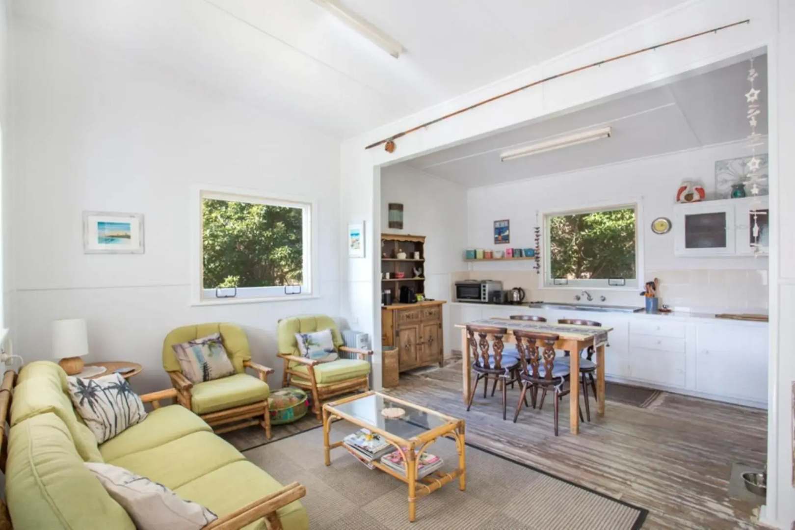 Retro Beach Cottage 681 Murramarang Rd