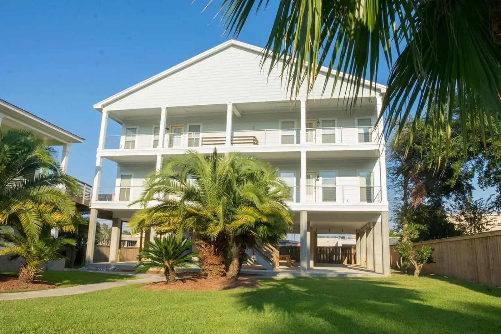 Gorgeous 3 Beds 2 Bath Home Perfect for Long Stays -E-