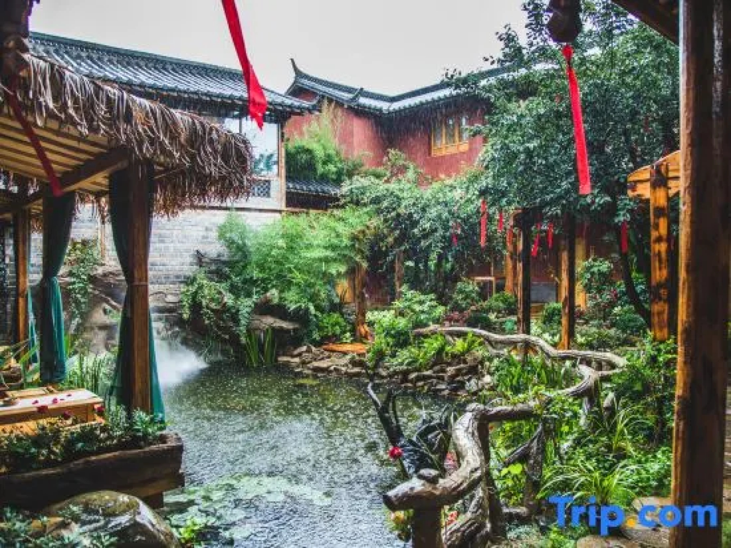 Puzhehei Yidu Homestay (Hehua Daguan Garden)