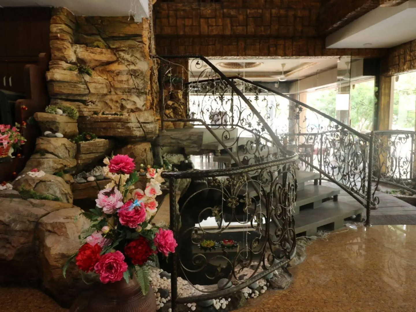 OYO 90134 K Garden Hotel