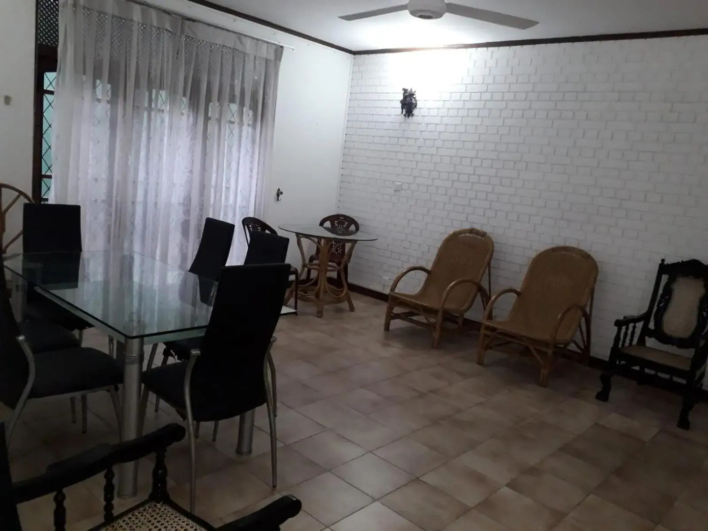 Ceylon Travel and Stay Lodge