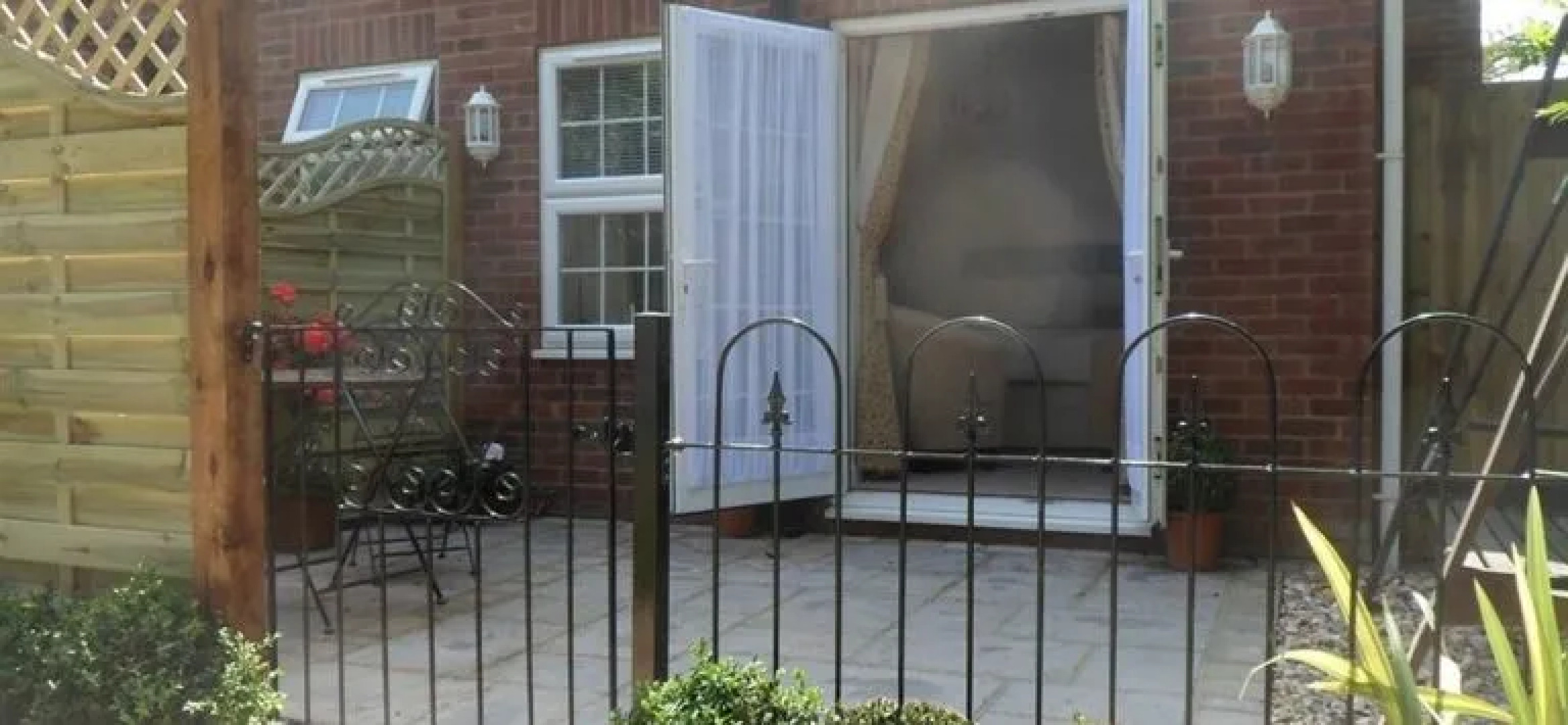 Berry House Bed & Breakfast