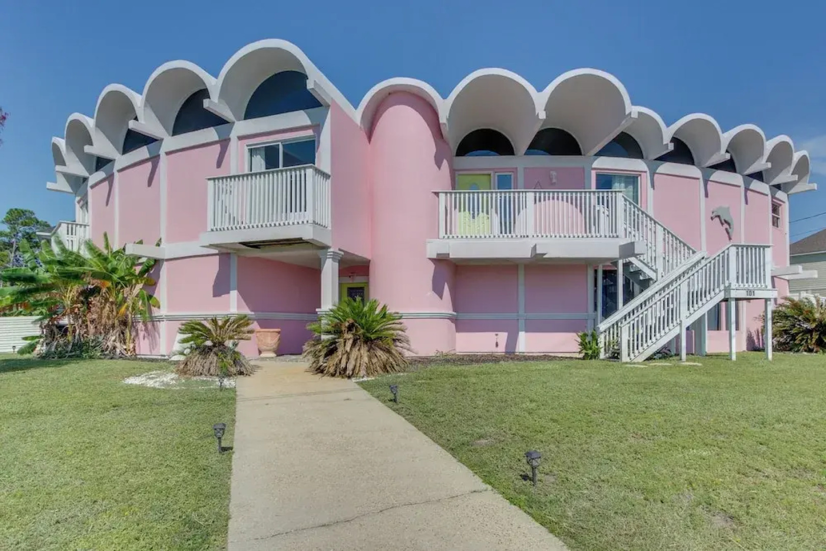 Walk to Beach: Unique Family Gem in Pass Christian