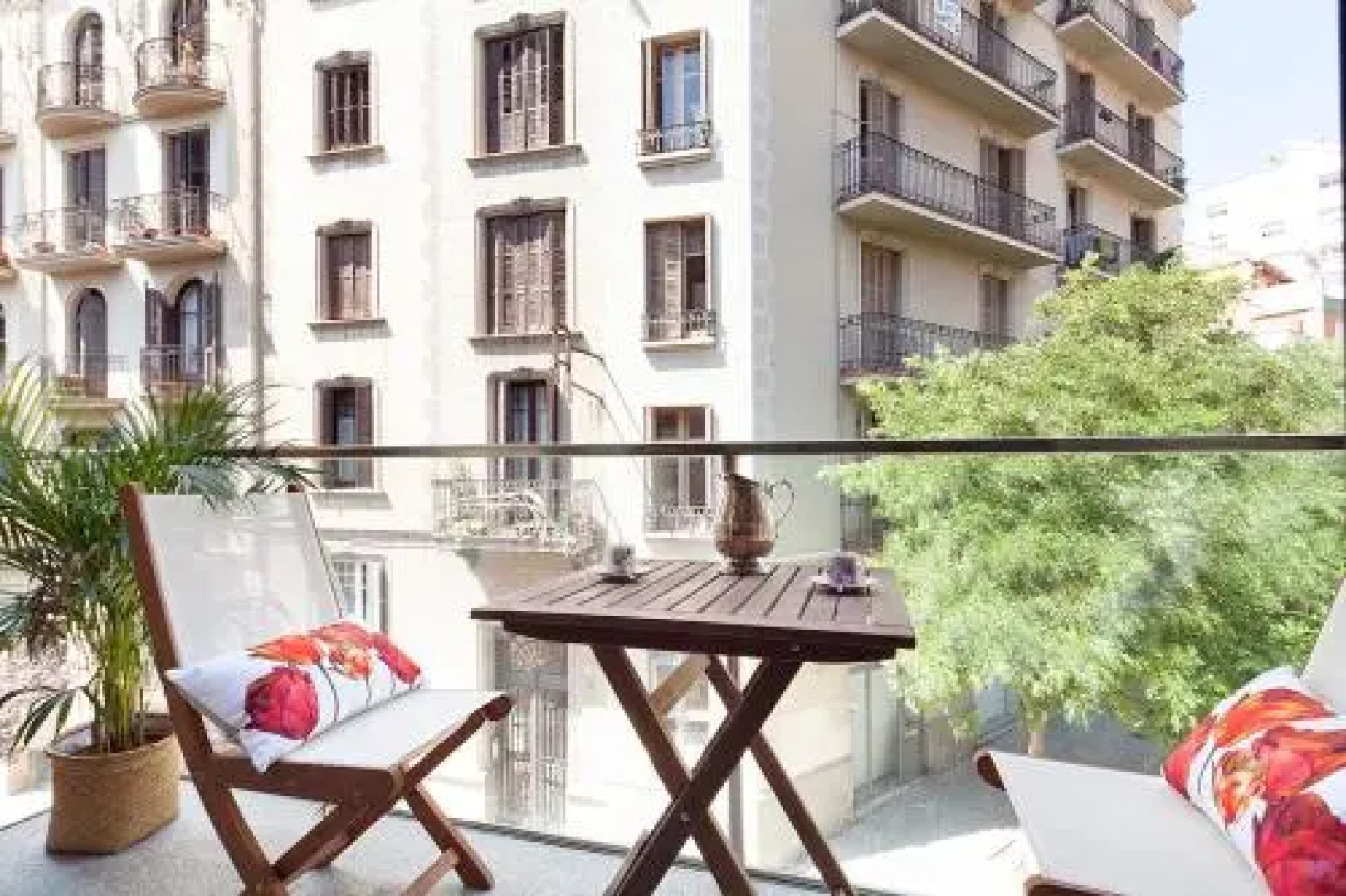 Apartment Barcelona Rentals - Sarria Apartments Near Center