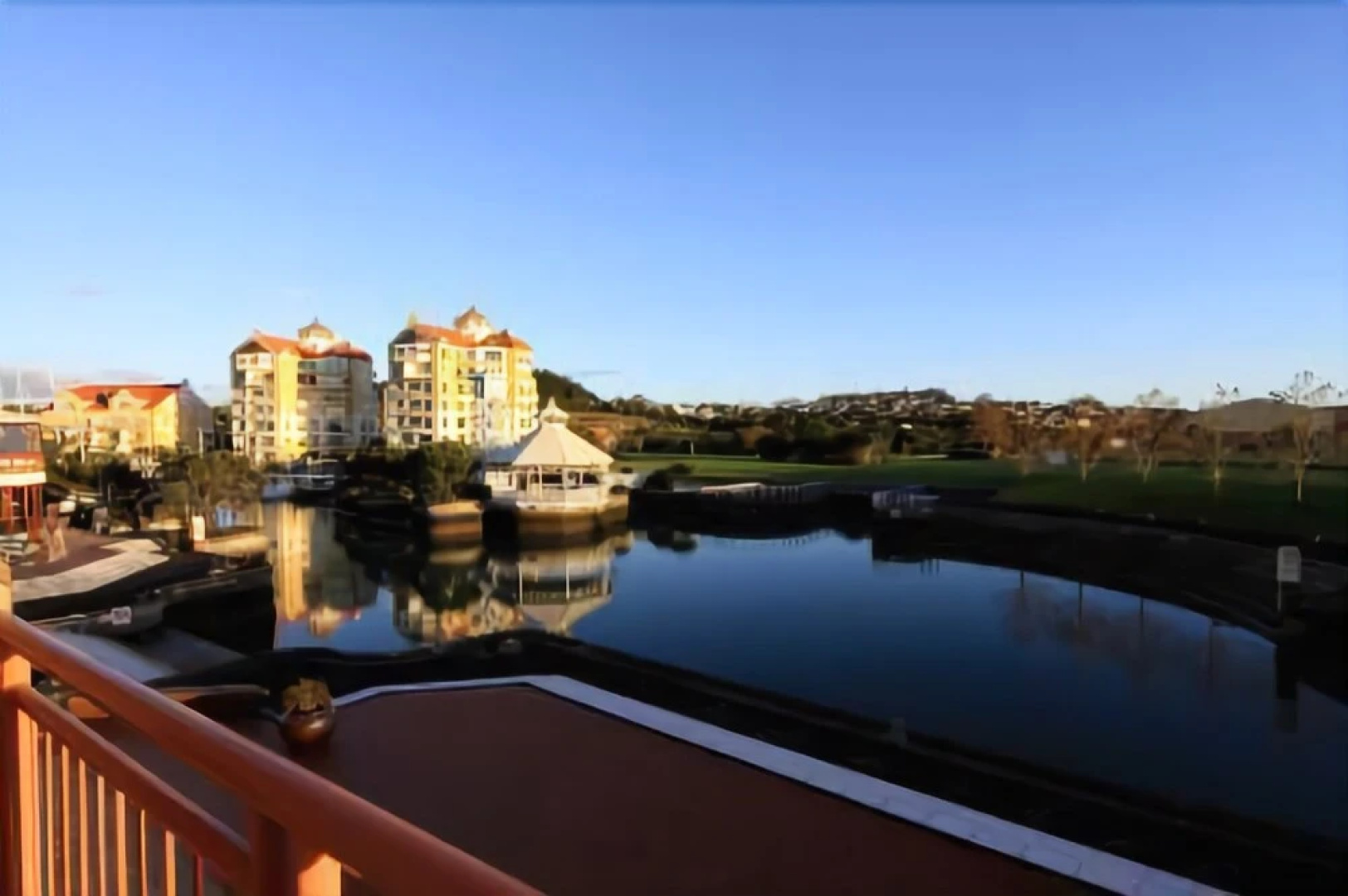 Gulf Harbour Lodge