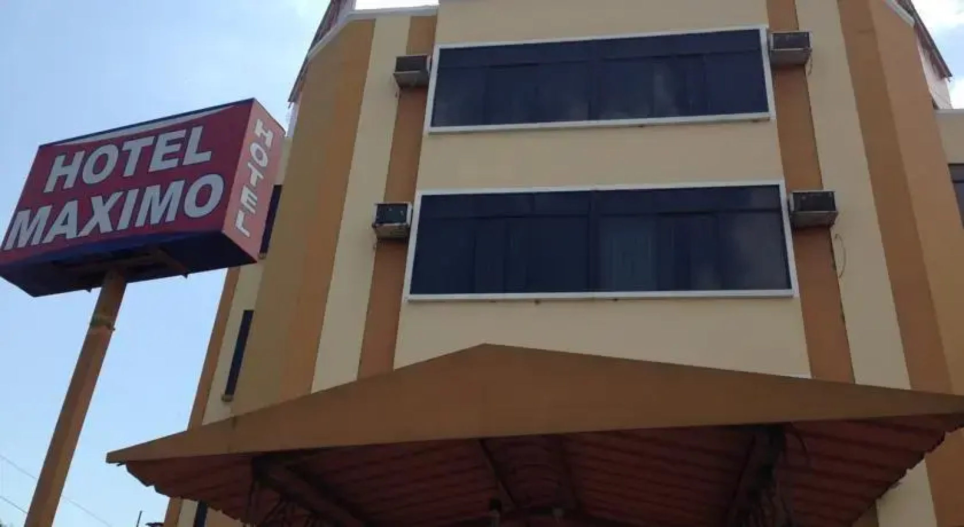 Hotel Maximo