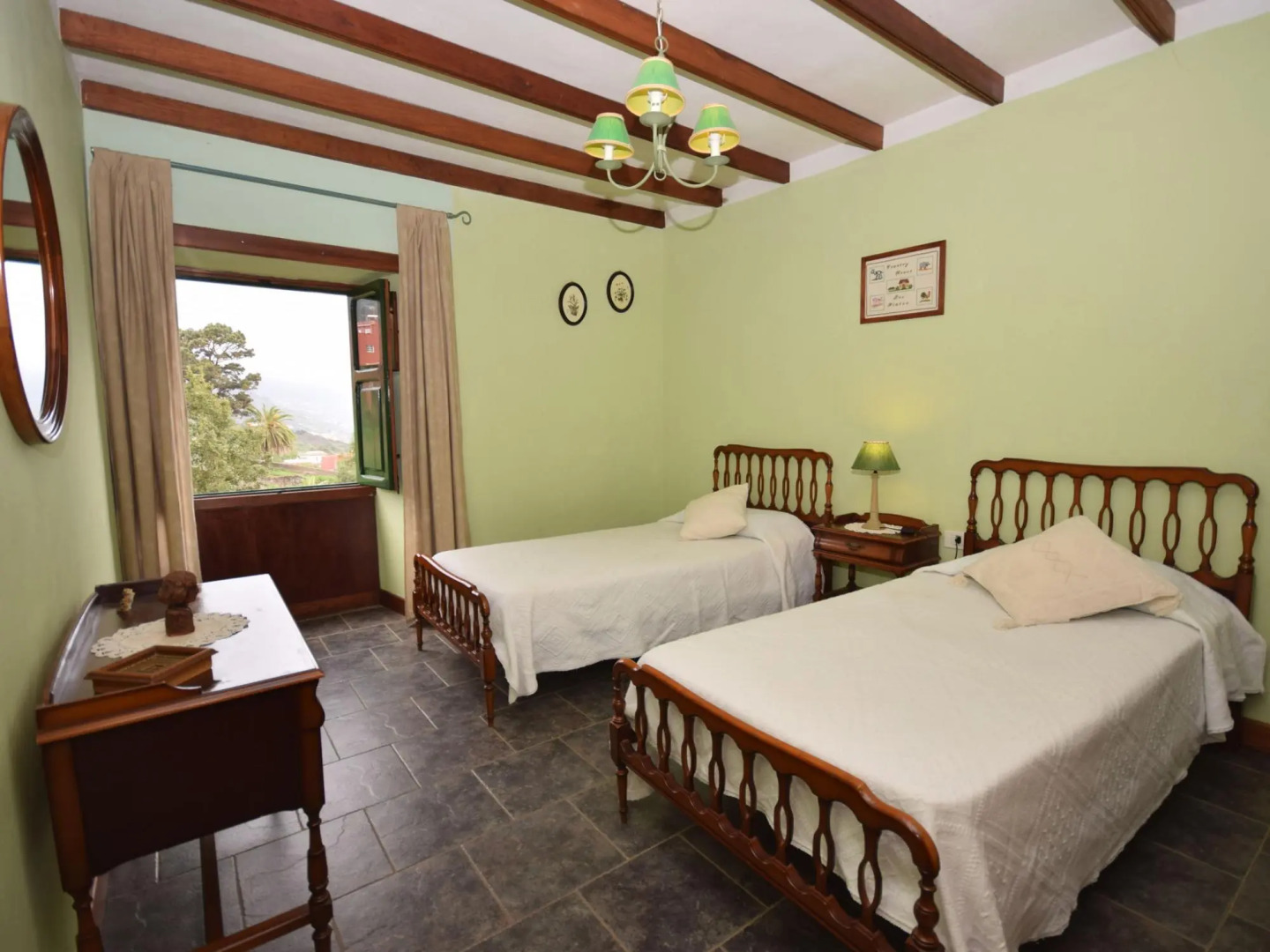 Cozy Cottage in Orotava with Swimming Pool