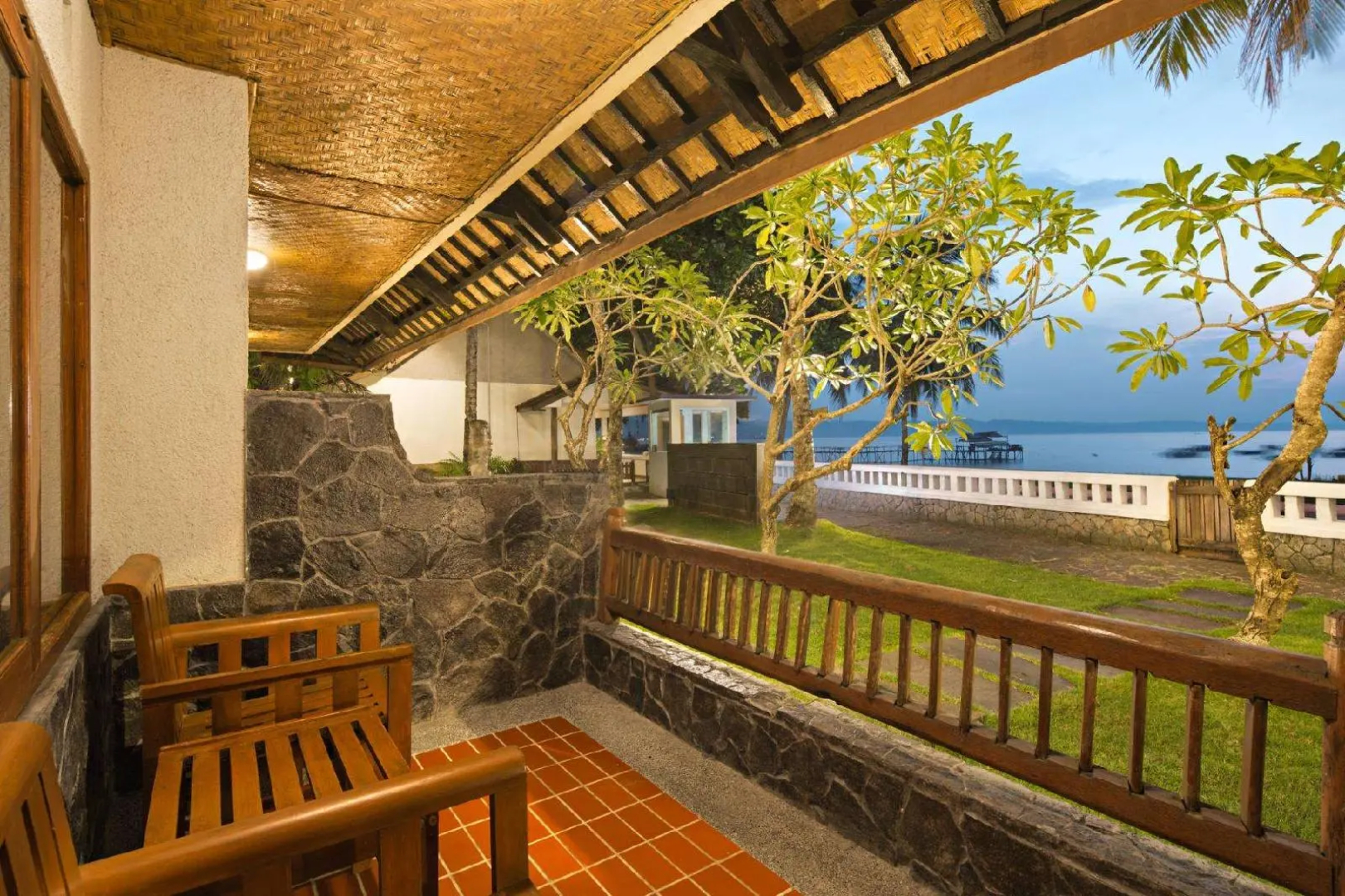Sunrise Hotel Beach Pangandaran