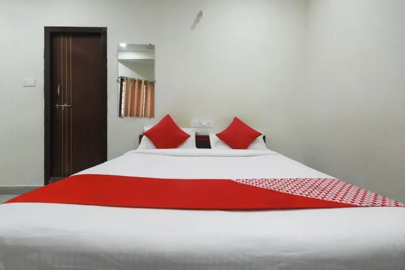Hotel Cm Residency by OYO Rooms