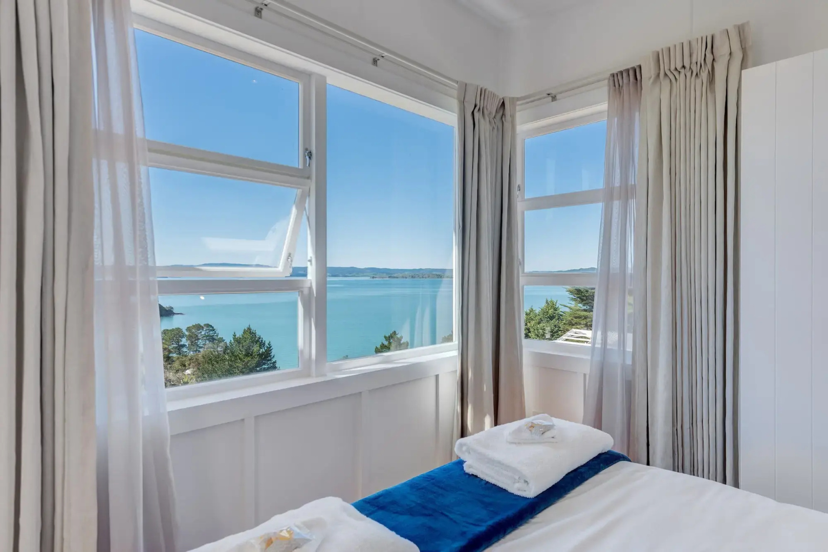 Woodside Bay Chalets