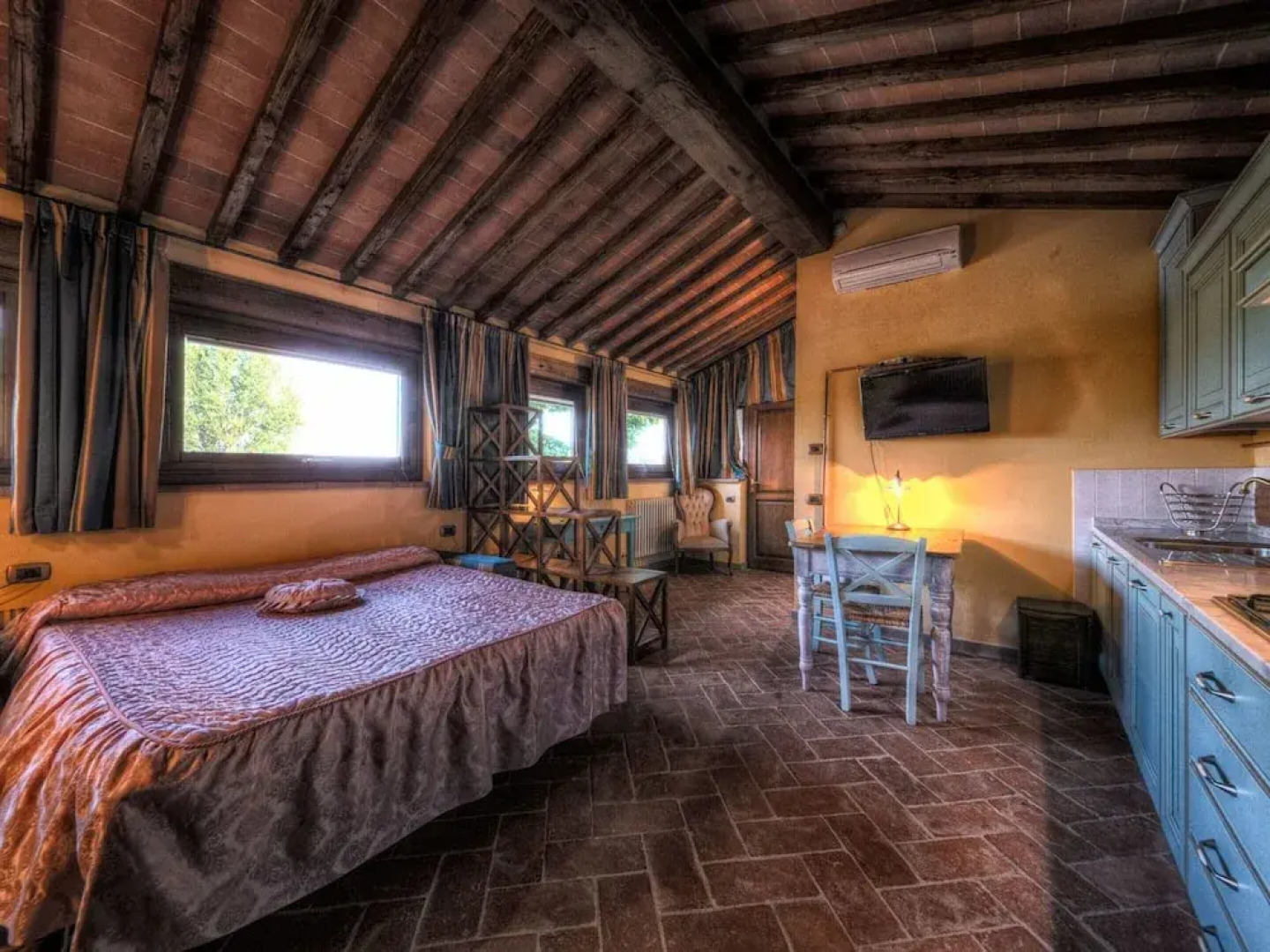 Comfortable Cottages in Loro Ciuffenna