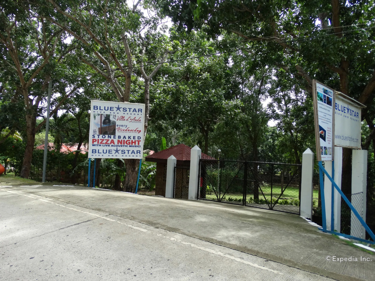 Blue Star Dive & Resort