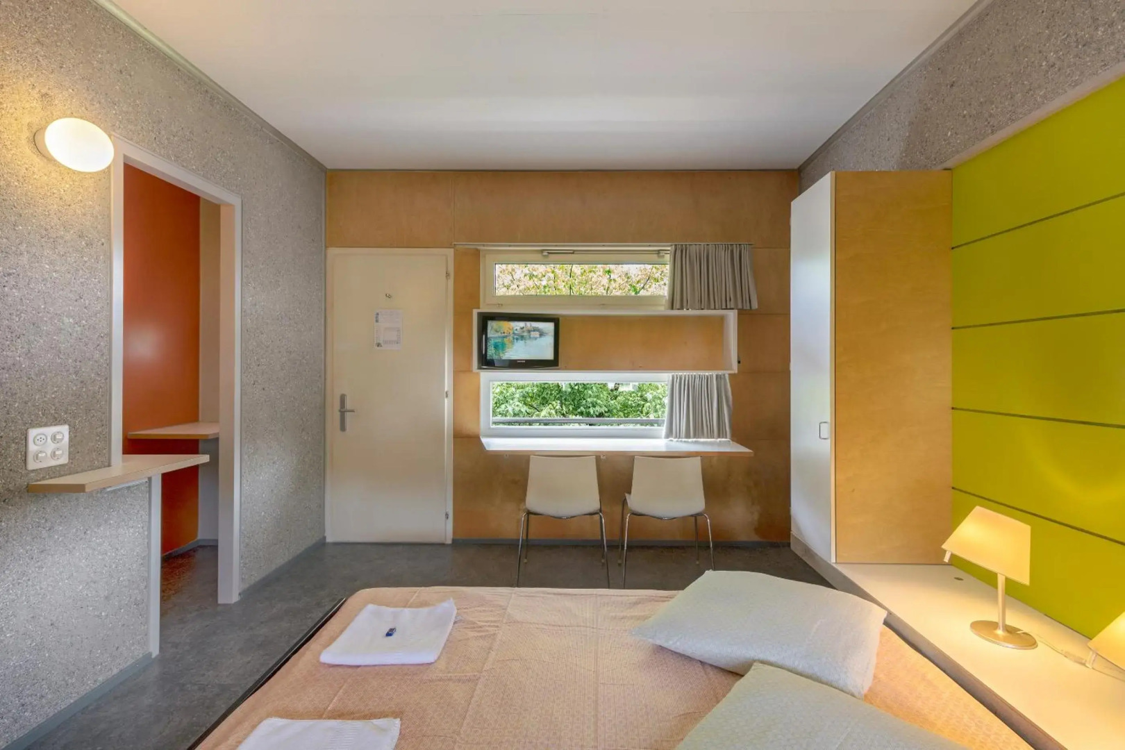 Lausanne Youth Hostel Jeunotel