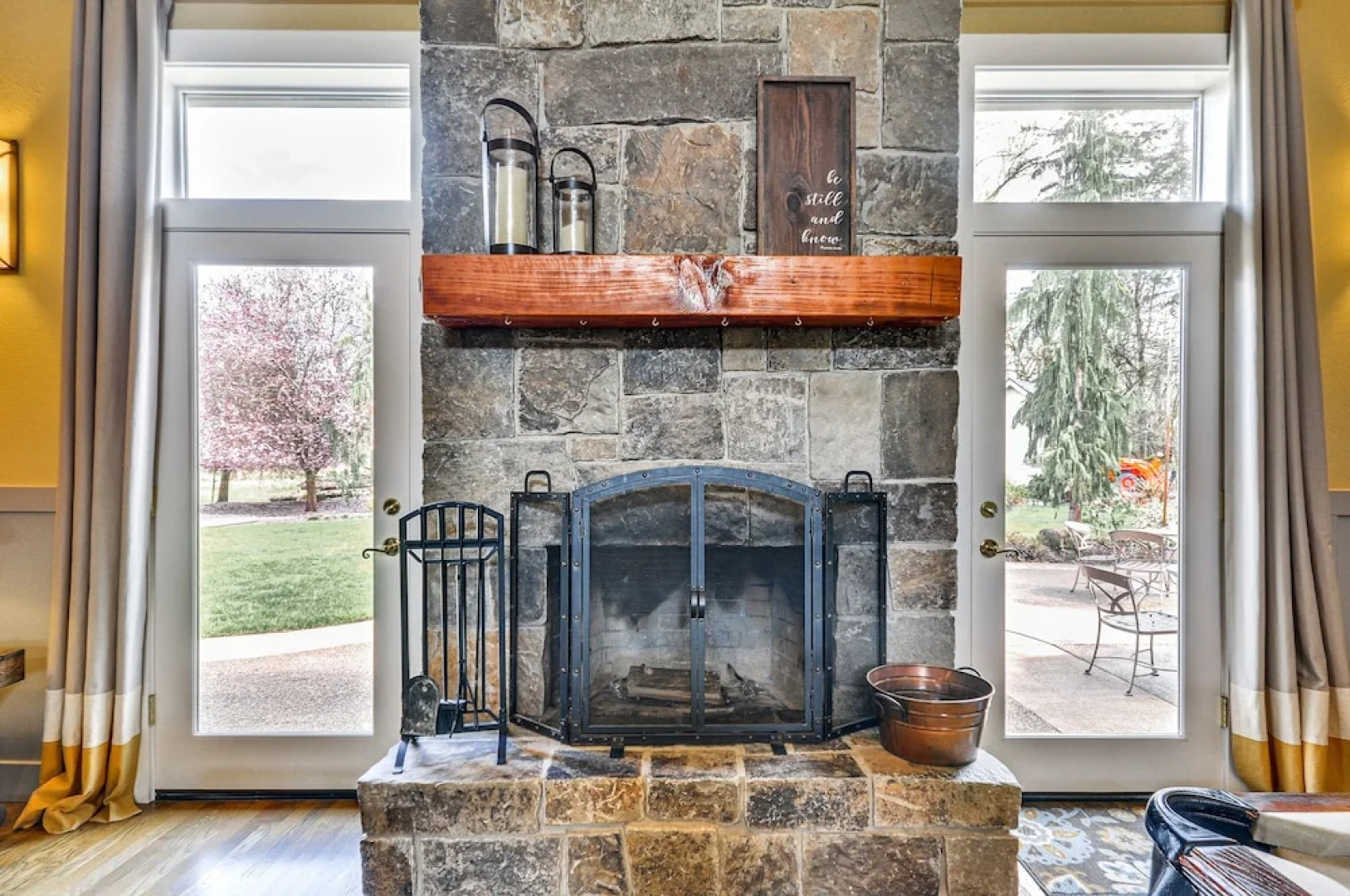 Spacious Oregon Home w/ Fire Pit & Grill!