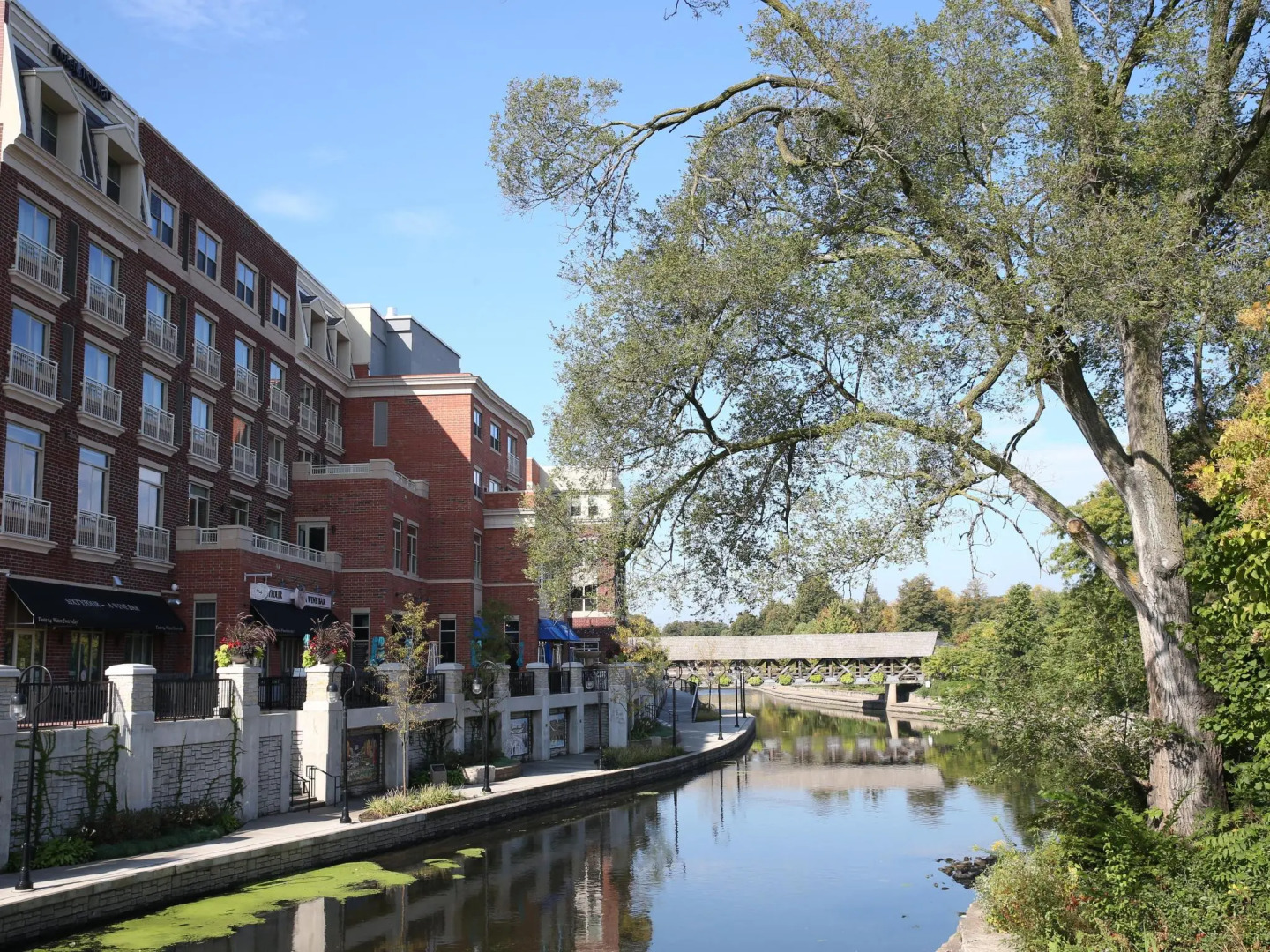 Hotel Indigo Naperville Riverwalk by IHG