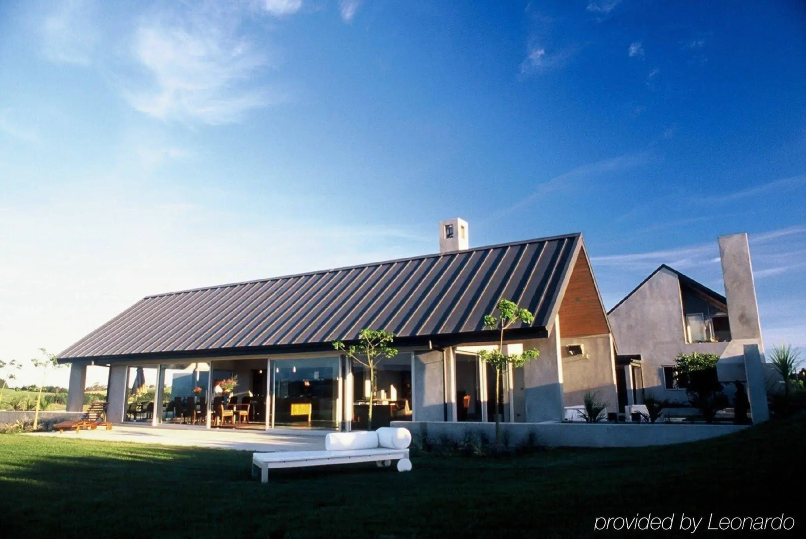 Takatu Lodge and Vineyard