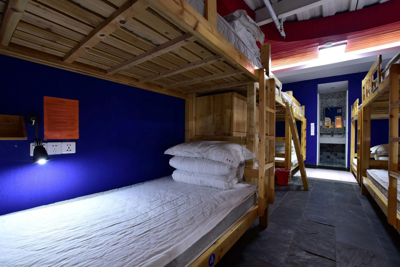 Shanghai Old West Gate Hostel