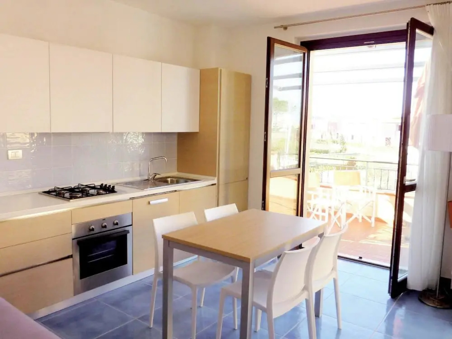 Neat Apartment With air Conditioning Near the Beach