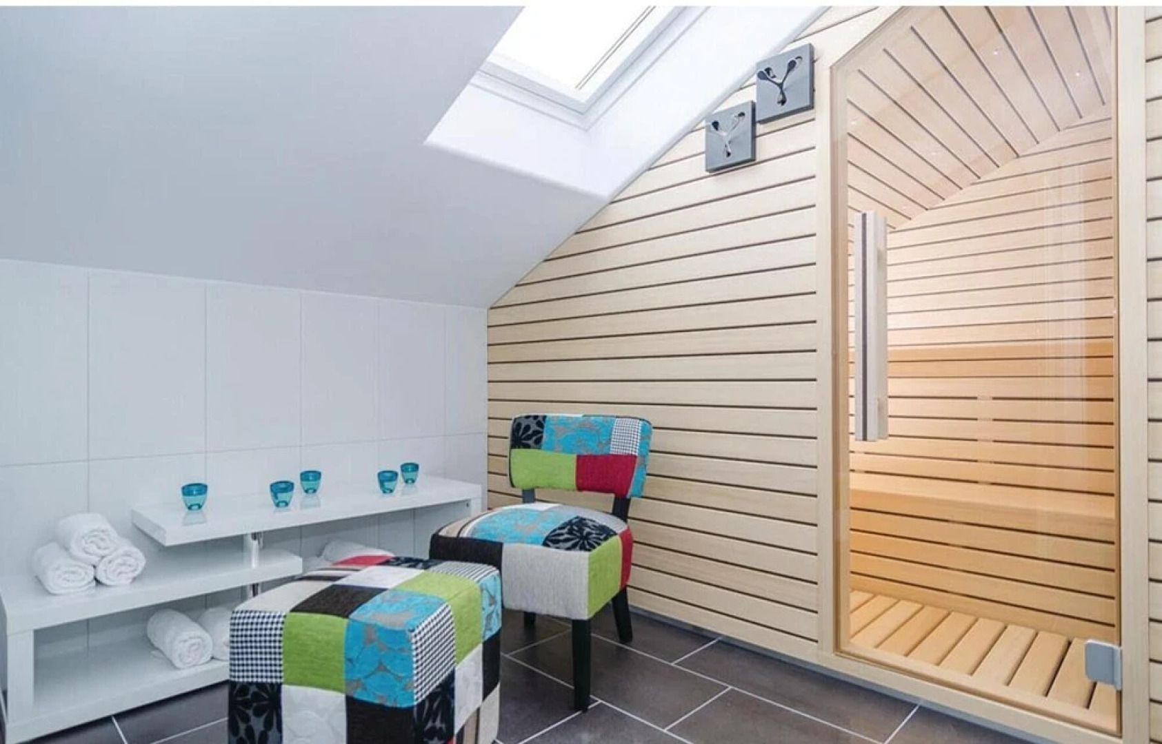 Nice Home in Sreser with Hot Tub, Sauna & WiFi