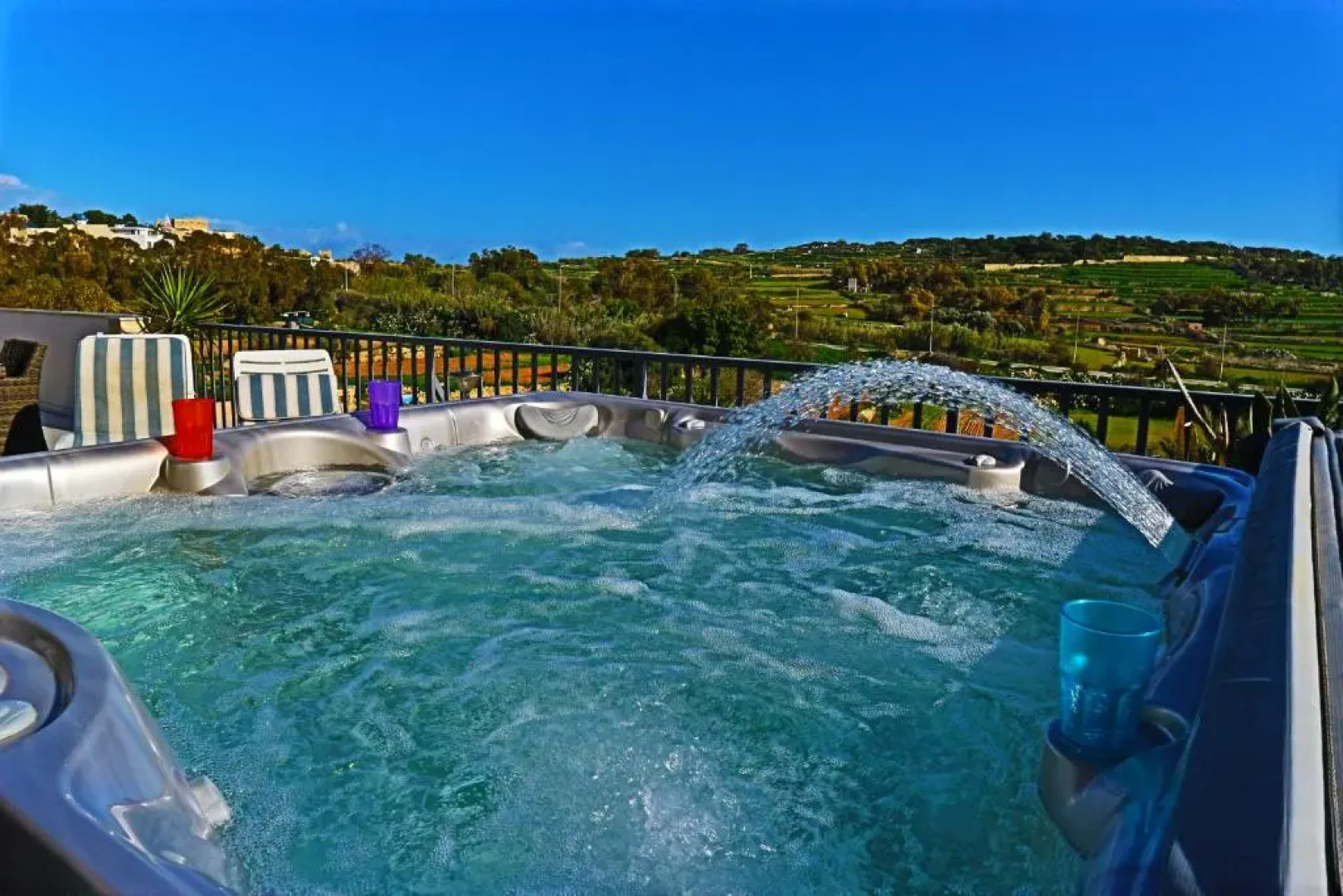 Stunning Views 4 Bedroom Penthouse in Marsaxlokk