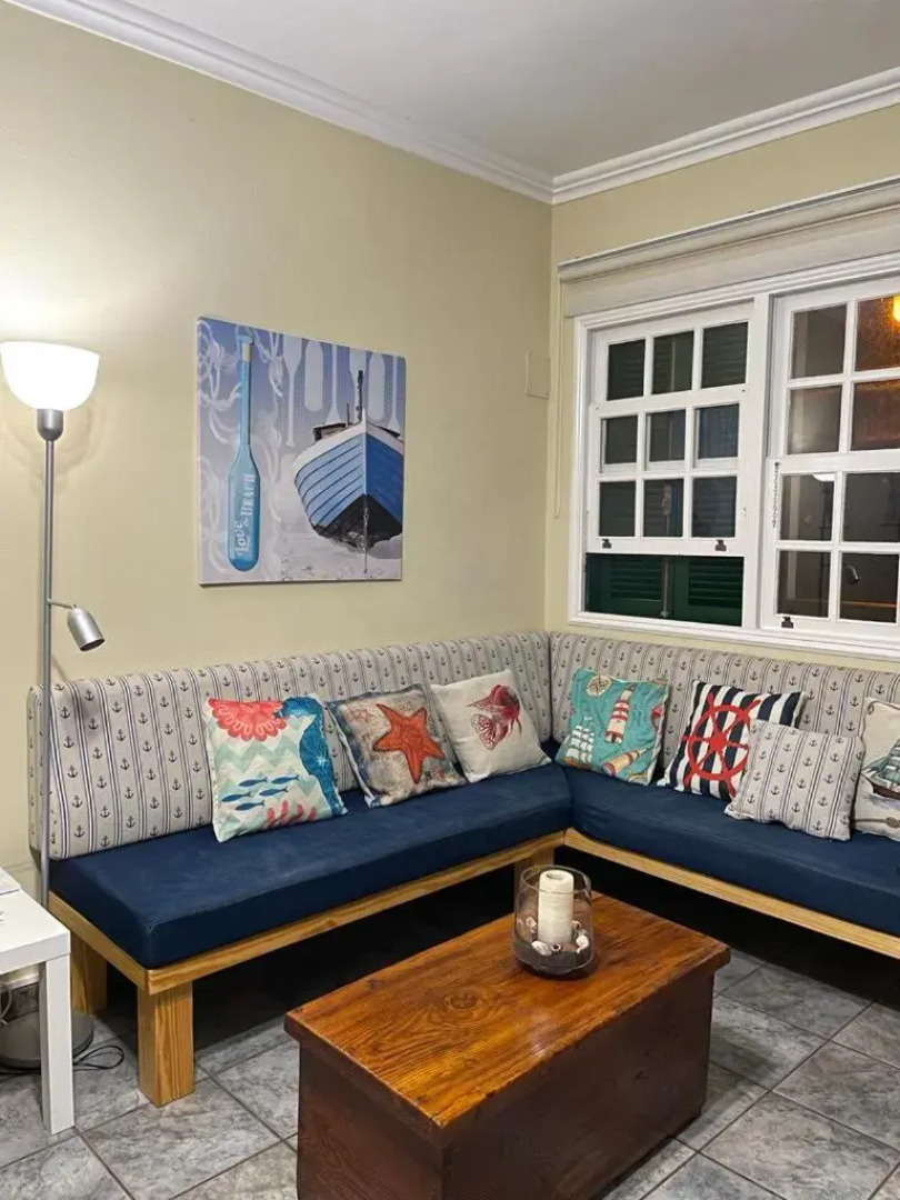 Primera línea en piscinas naturales.