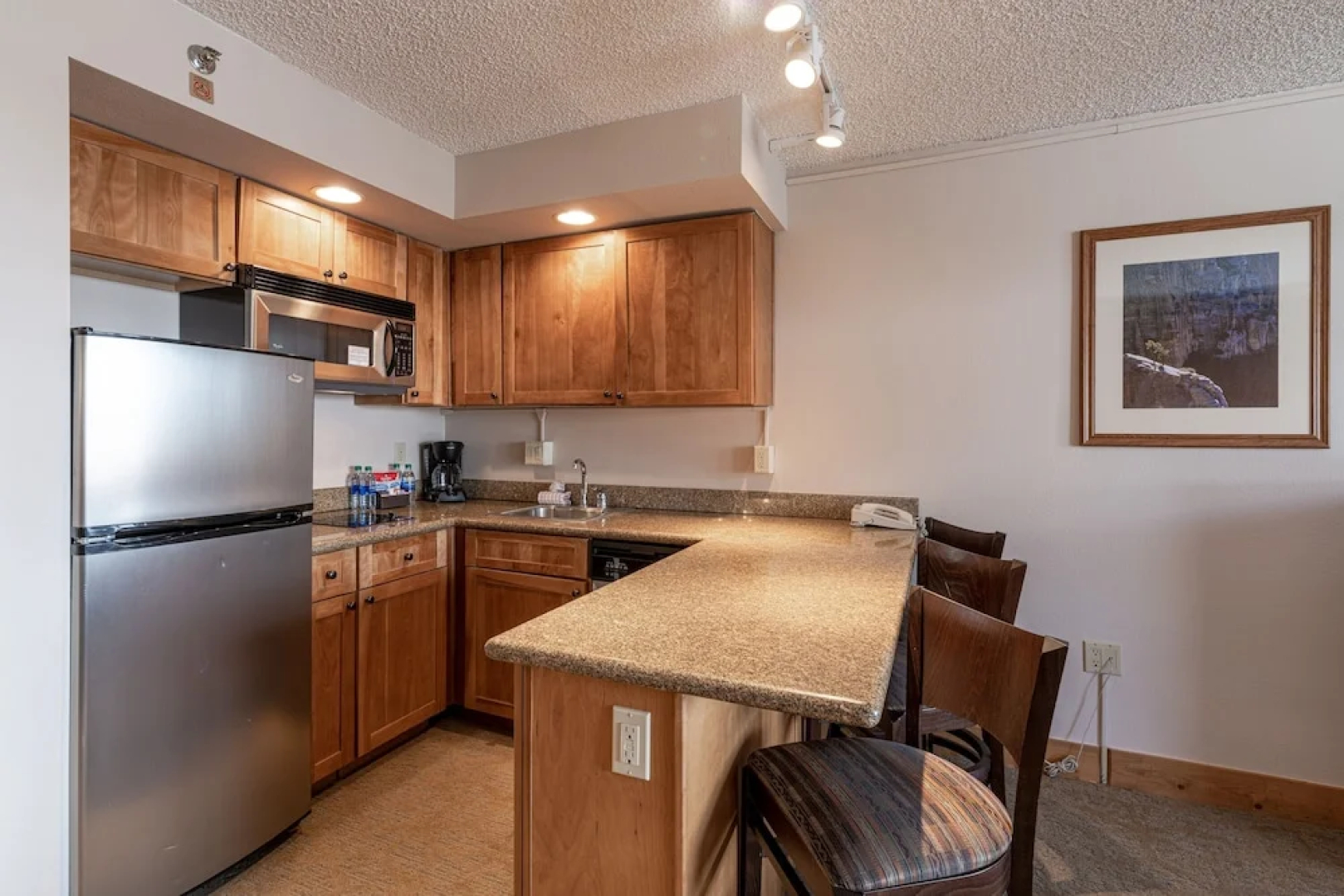 Grand Lodge 1-Bedroom Condo with 3 Queens & Close to Everything 1 Condo - No Cleaning Fee! by RedAwning