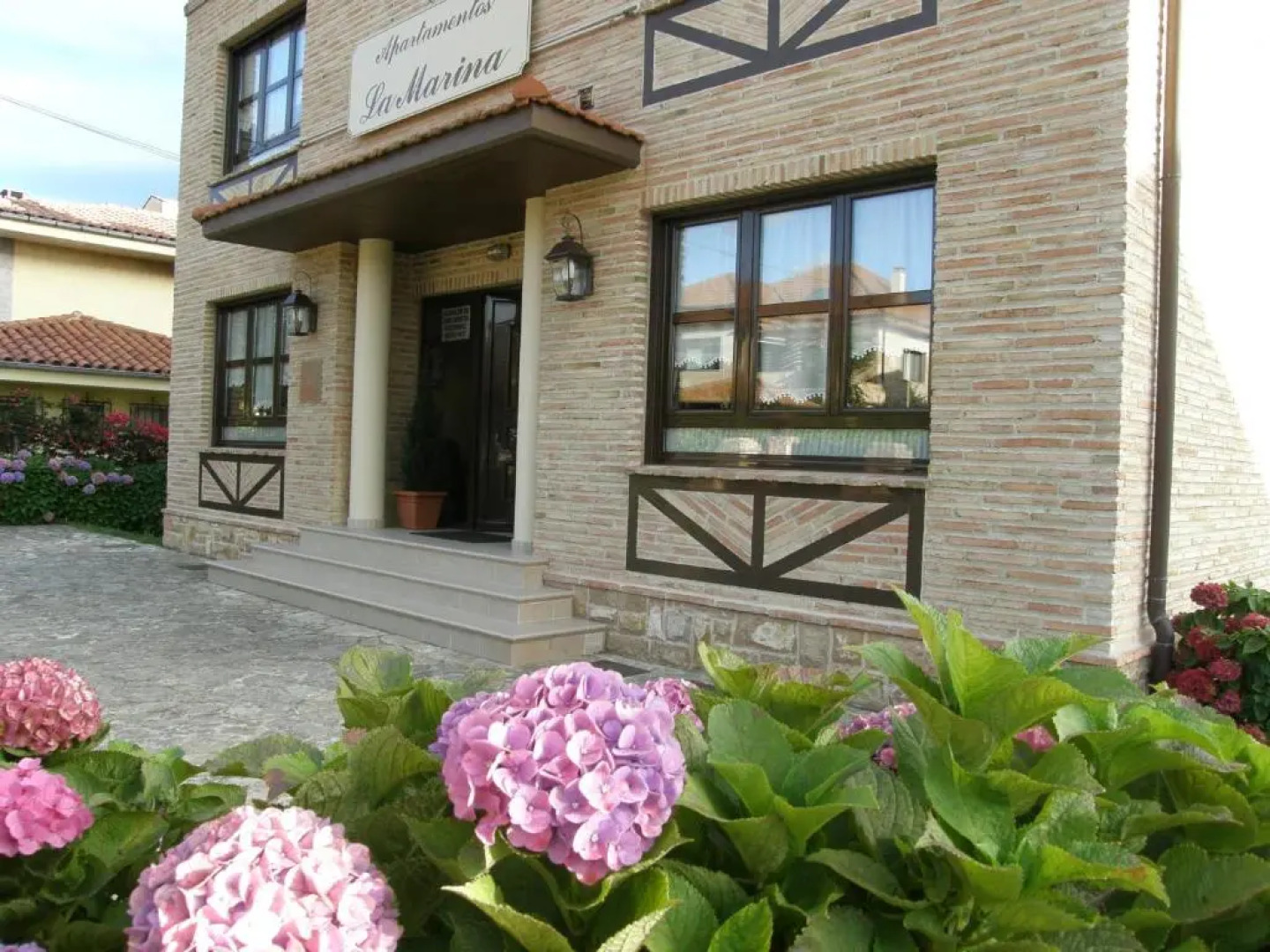 Apartamentos la Marina