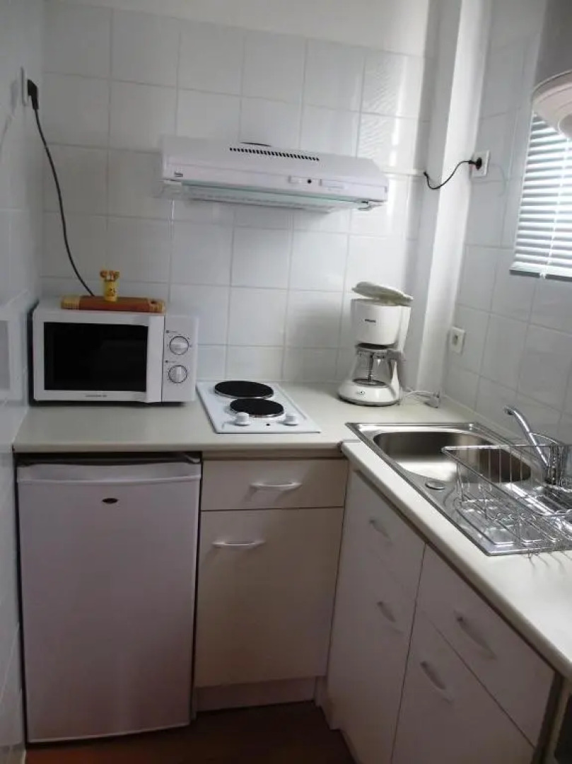 Appartement Pour 4 Personnes Face A La Plage De La Graviere- Residence San Michele