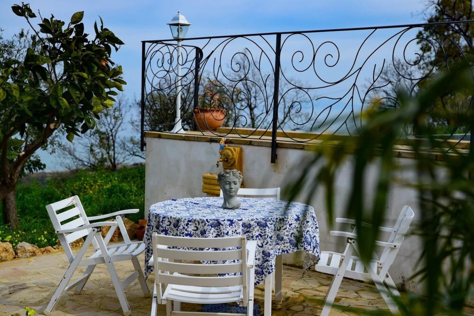 Easy Welcome Salvia - Cartolari County Apartments